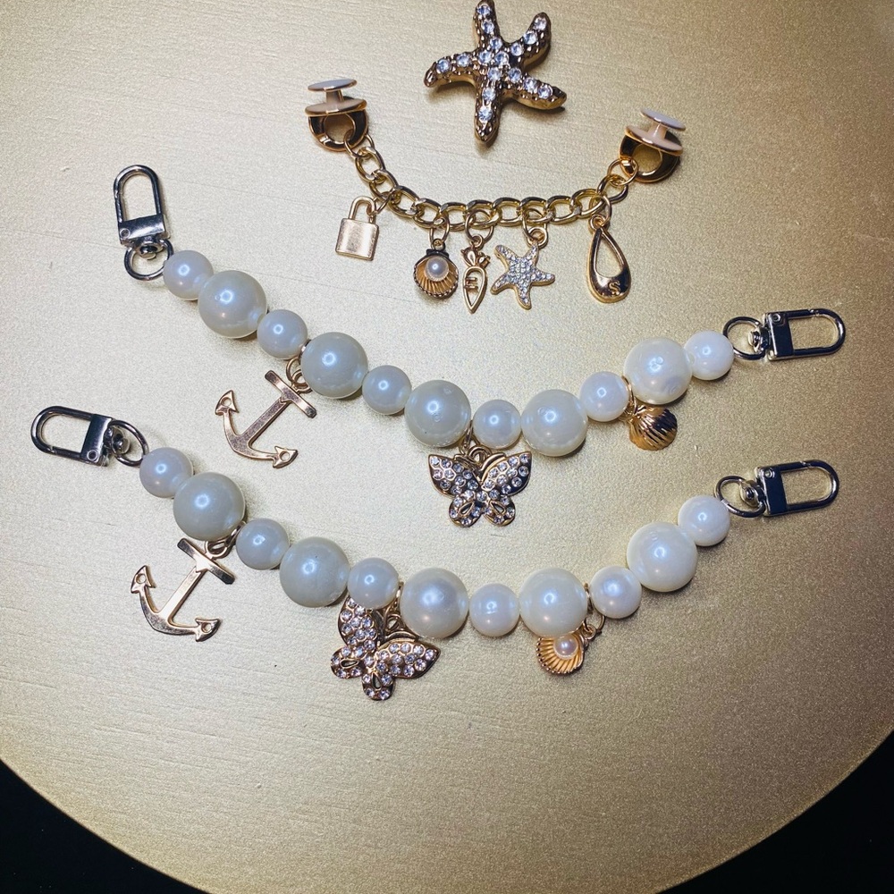 Crocs Charms set